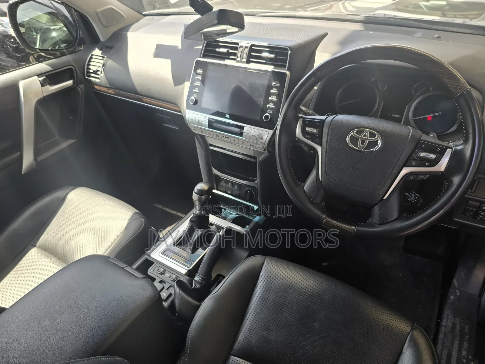 Toyota Land Cruiser Prado 2022 Gray