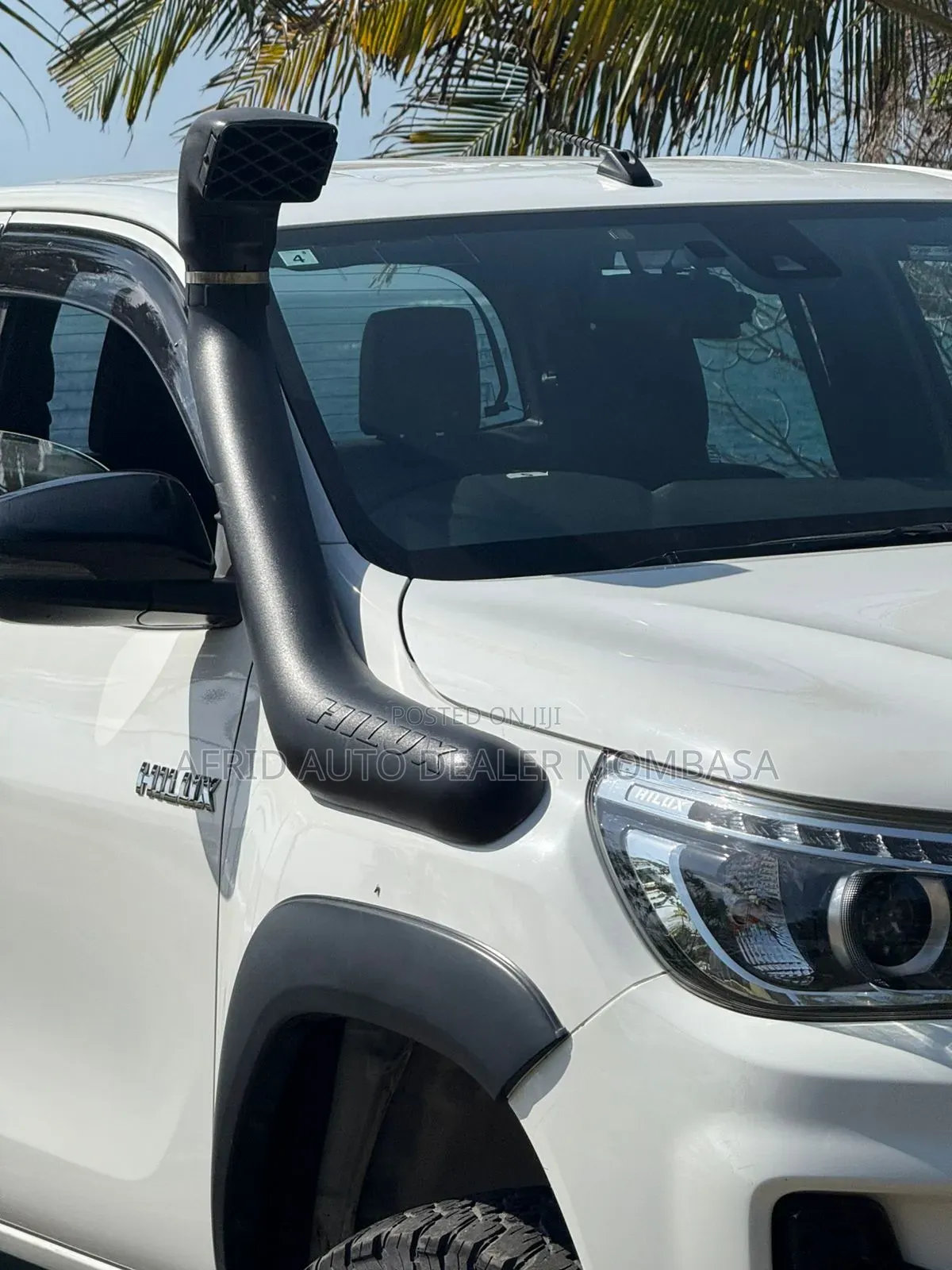 Toyota Hilux Revo Double Cab Deisel 2.4 AWD 2019 White