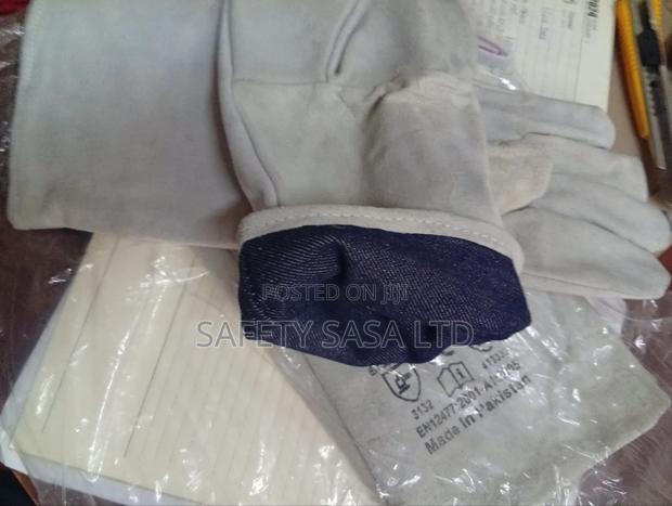 Leather Gloves - thumbnail 3