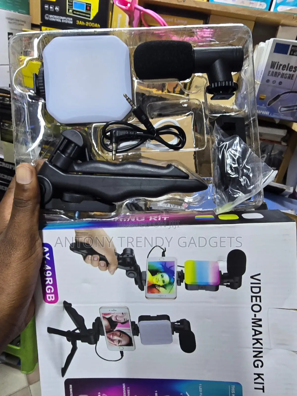 Ay-49rgb Rgb Video Kit With Led Light, Mic, And Tripod