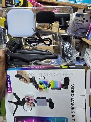 Ay-49rgb Studio Kit With Rgb Flash, Microphone, And Tripod