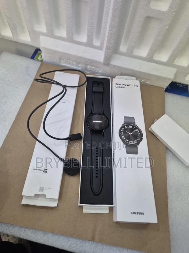 Samsung Galaxy Watch 6 Classic 43mm Open Box, 2 Months Used - thumbnail 6