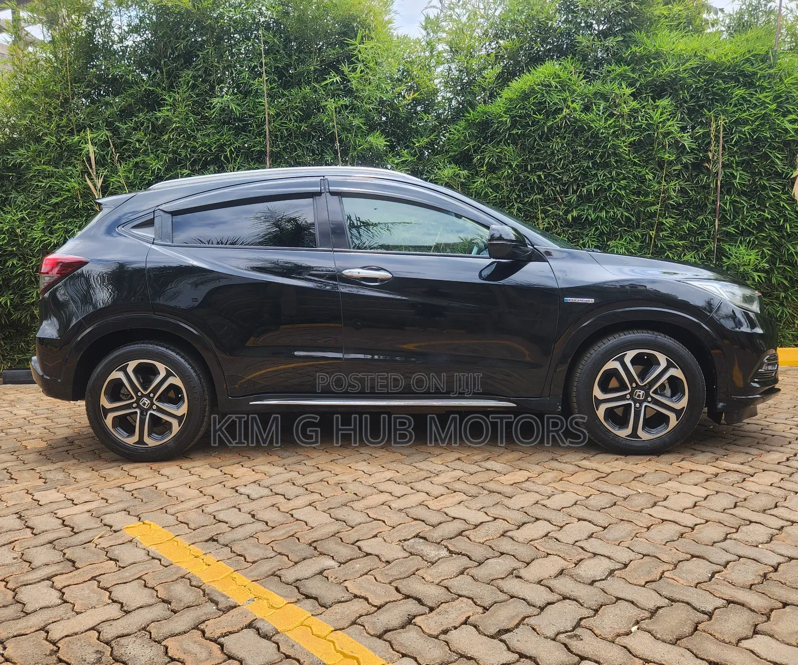 Honda Vezel 1.5 Hybrid 4WD 2018 Black