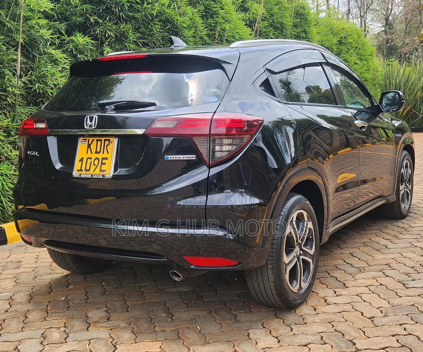 Honda Vezel 1.5 Hybrid 4WD 2018 Black