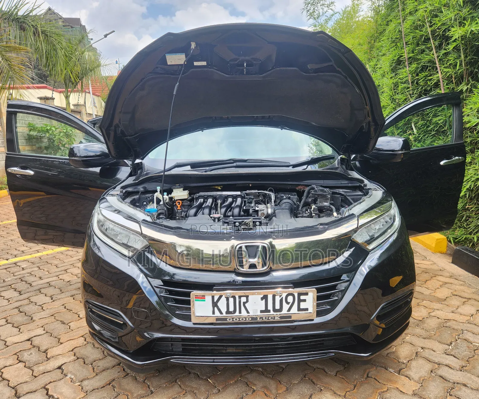 Honda Vezel 1.5 Hybrid 4WD 2018 Black