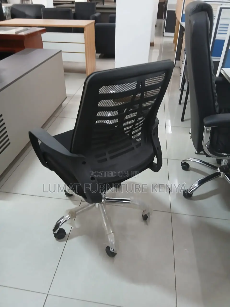 Ergo-Human Secretarial Seat