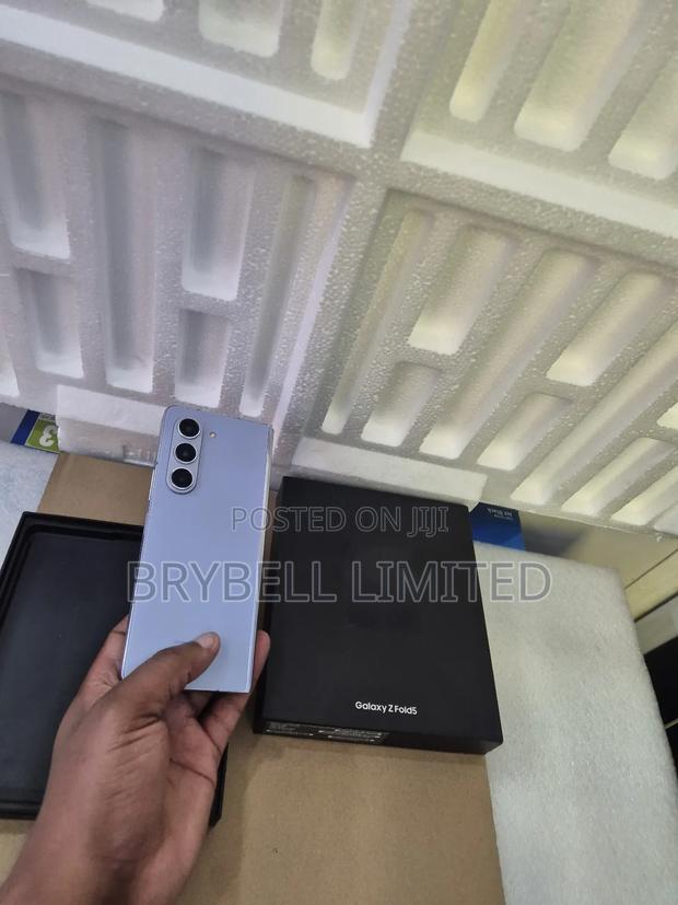 Samsung Galaxy Z Fold 5 512 GB Blue - main view