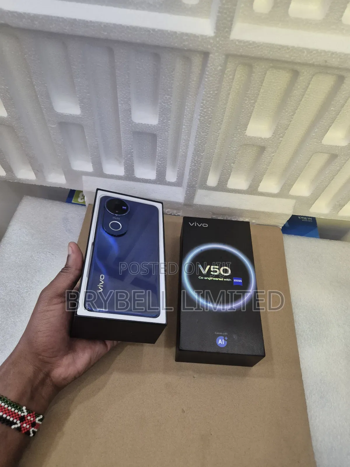 Vivo V50 512 GB Blue