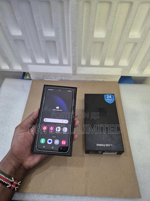 Samsung Galaxy S23 FE 256 GB Black - thumbnail 4