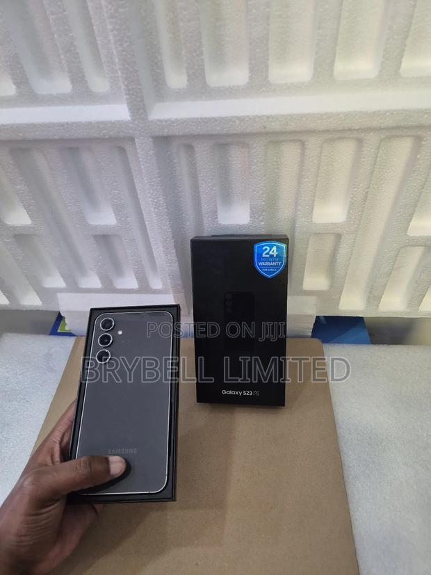 Samsung Galaxy S23 FE 256 GB Black - main view