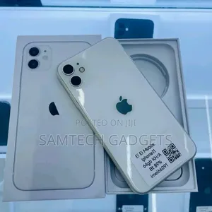 New Apple iPhone 11 128 GB White