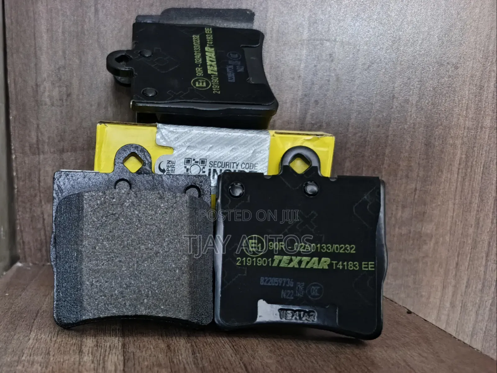 Textar Brake Pad Set Rear Fit Mercedes W124 W202 W203