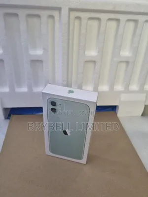 New Apple iPhone 11 128 GB Green