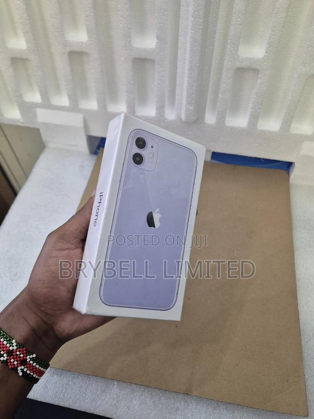New Apple iPhone 11 128 GB Purple - thumbnail 3