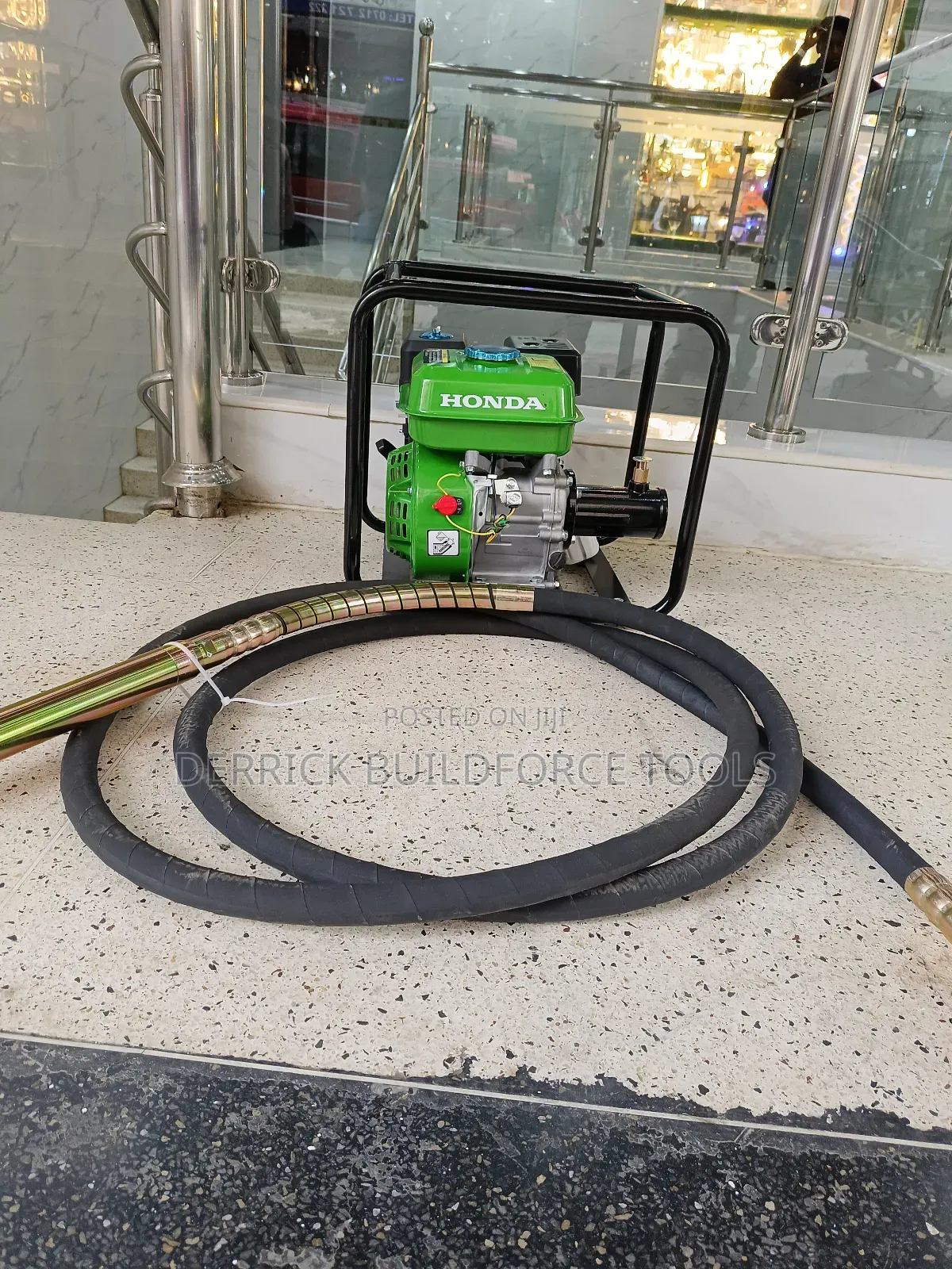 Honda 8hp Concrete Vibrator With Poker