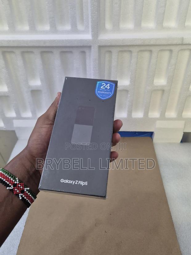 New Samsung Galaxy Z Flip 5 512 GB Black