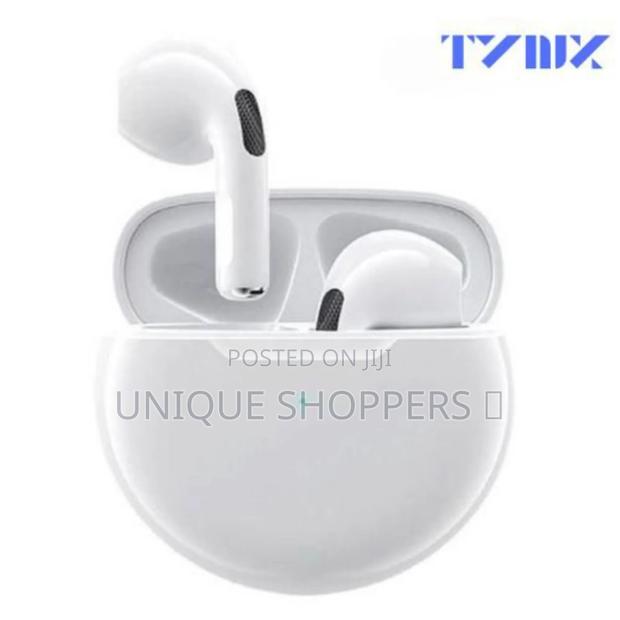 High Quality Earbuds - main view