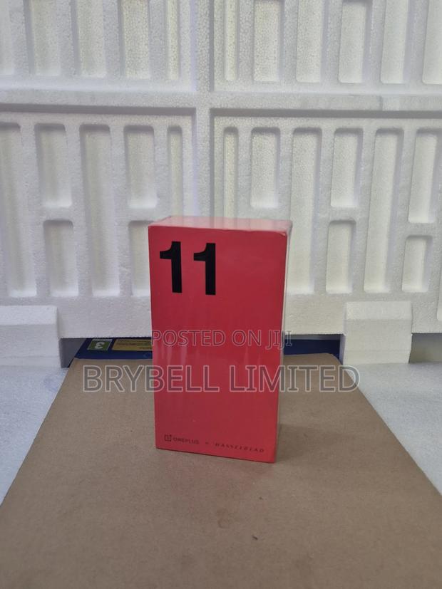 New OnePlus 11 256 GB Black - thumbnail 3