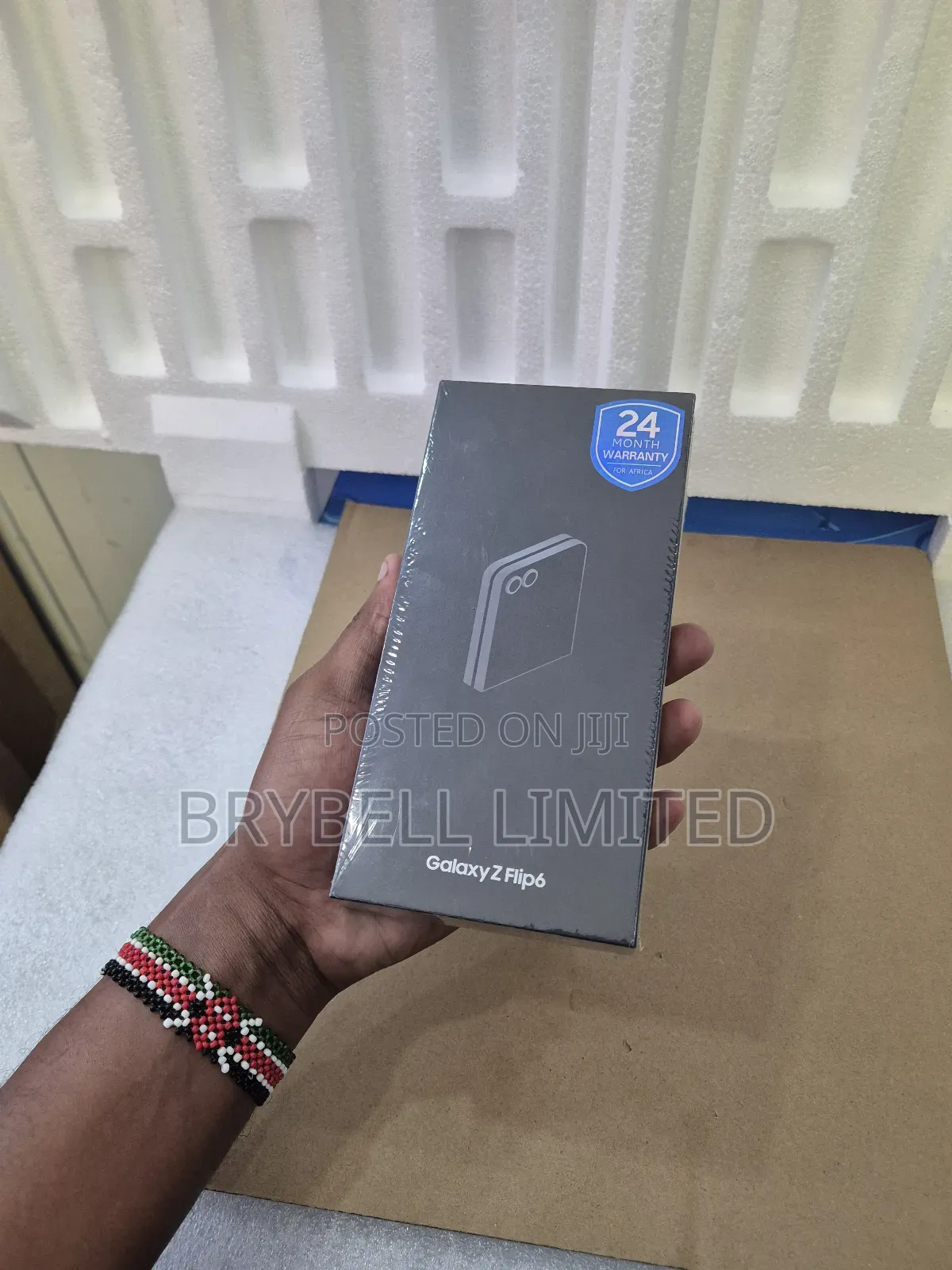 New Samsung Galaxy Z Flip6 256 GB Silver