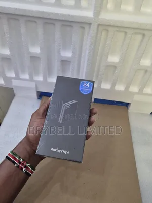 New Samsung Galaxy Z Flip6 256 GB Silver