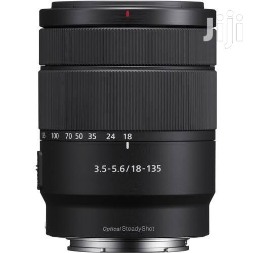Sony E Mount 18-135 Mm - main view