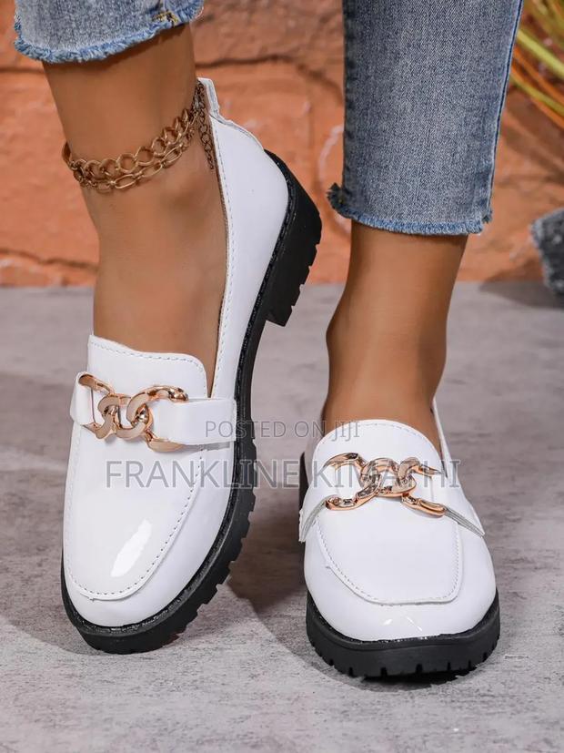 Classic Brogues, Available in Many Colors, Size 36-43. - thumbnail 2