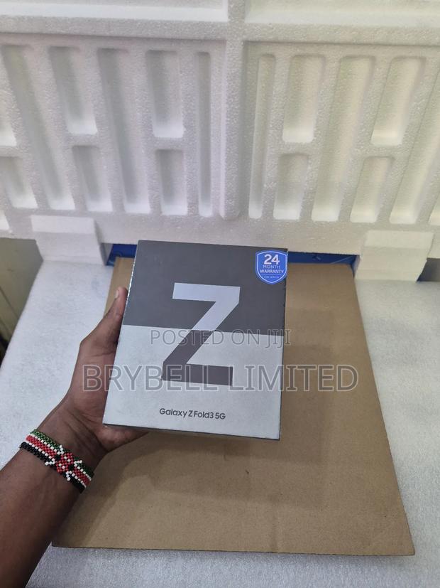 New Samsung Galaxy Z Fold3 5G 512 GB Blue - thumbnail 4