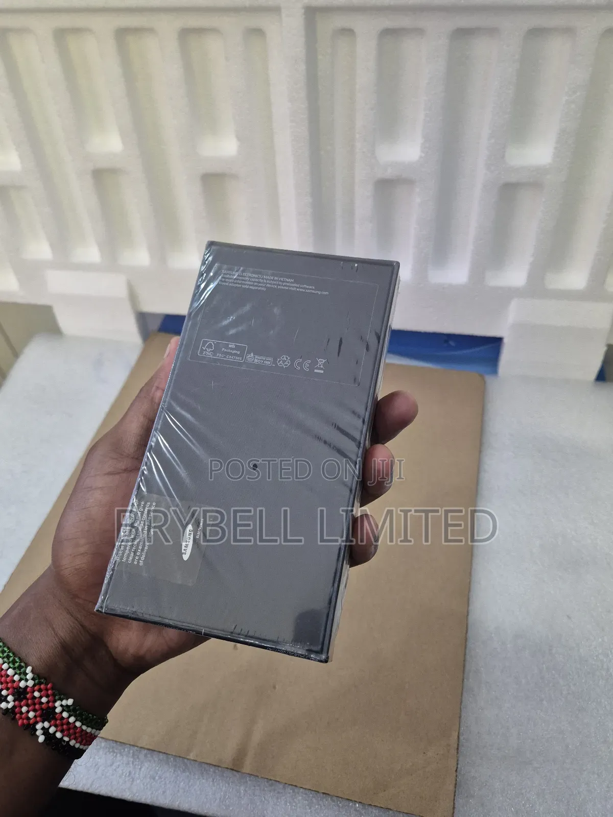 New Samsung Galaxy S22 5G 128 GB White