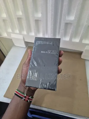New Samsung Galaxy S22 5G 256 GB White