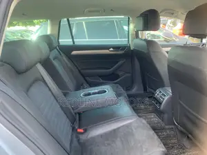 Volkswagen Passat 2.0T S 2018 Silver