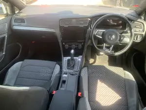 Volkswagen Golf Variant 2018 Black