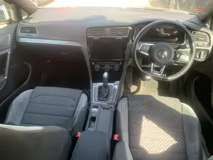 Volkswagen Golf Variant 2018 Black