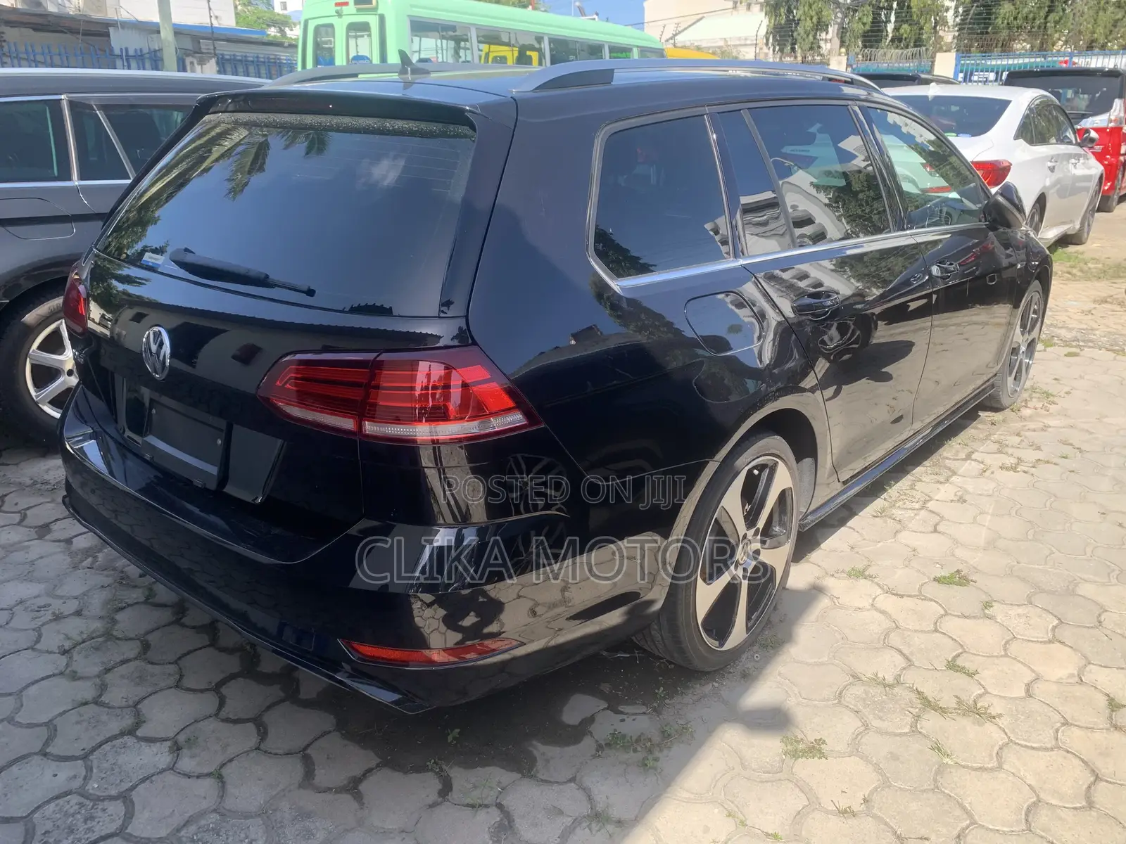 Volkswagen Golf Variant 2018 Black