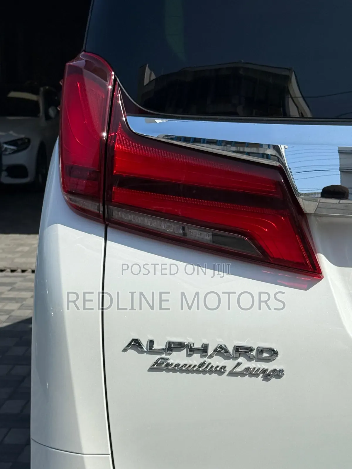Toyota Alphard 3.5 Petrol AWD 2018 White
