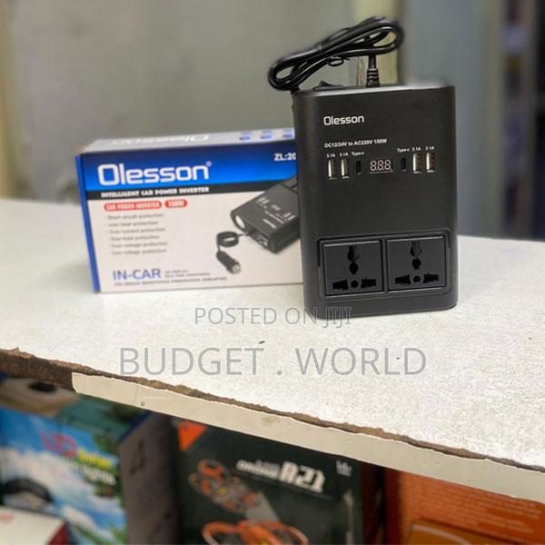 Portable Dual Usb Ports Universal 150w –Dc 12v to Ac 220v Converter