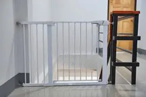 83cm Baby Safety Gate + 14cm Extension – Adjustable Strong