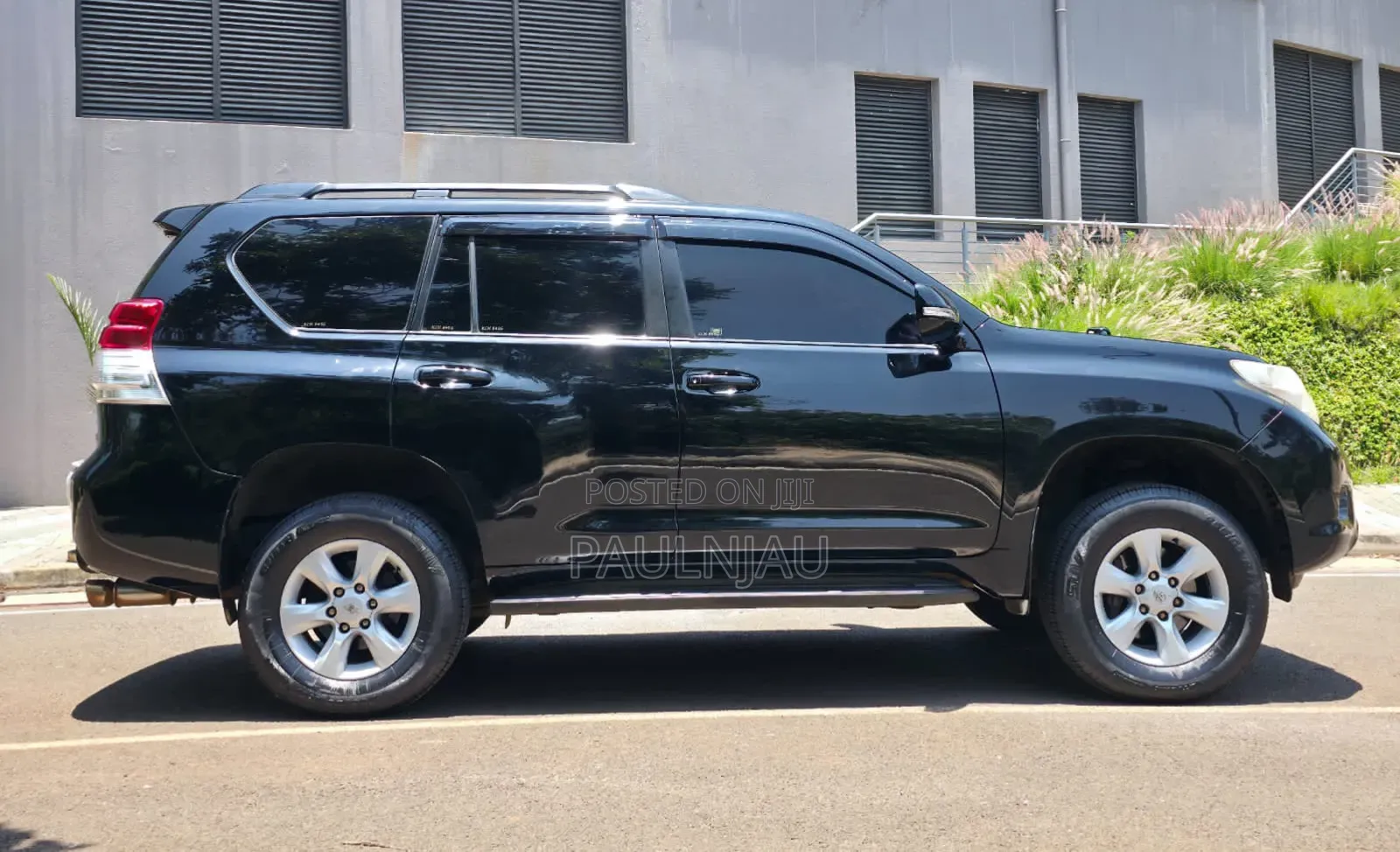 Toyota Land Cruiser Prado 2011 Black
