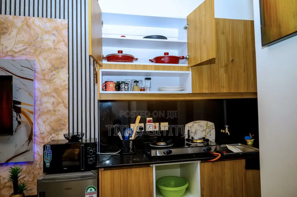 Superior Studio Airbnb in Roysambu Near Trm| Furnished |