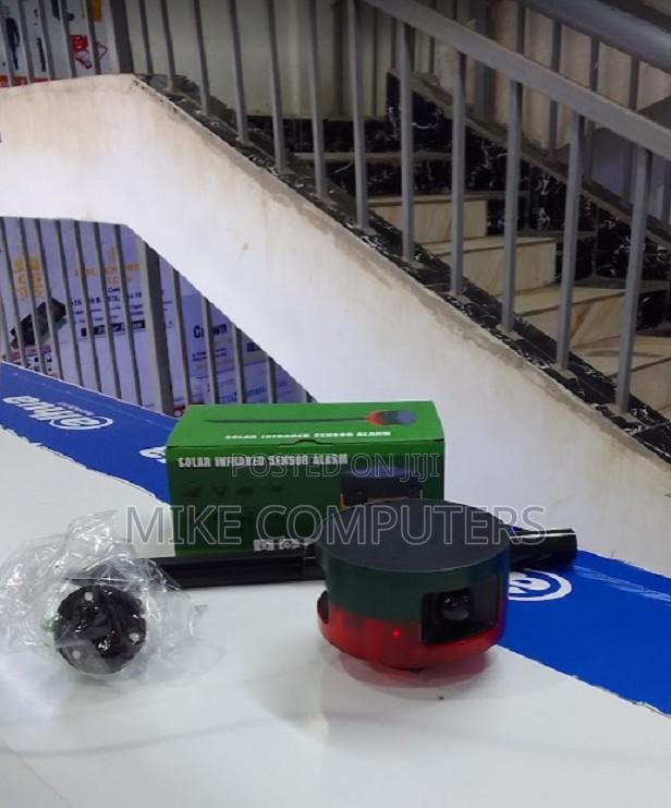 Solar Outdoor Motion Sensor Alarm-Dog Barking Gunshot Sound - main view