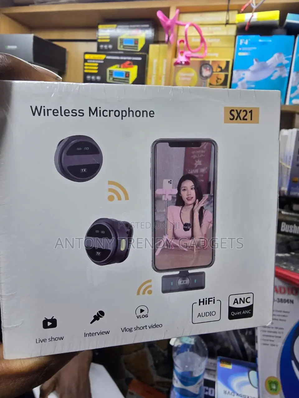 Sx21 Rechargeable Wireless Lavalier Mic For Smartphones