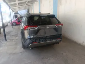 Toyota RAV4 2019 Gray