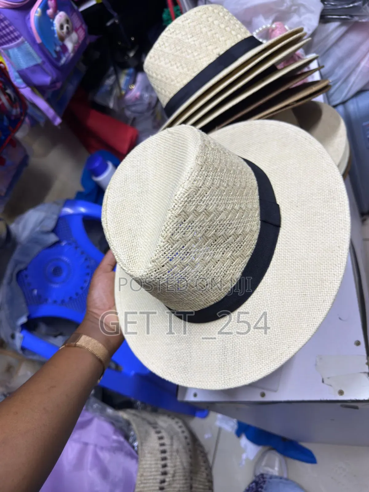 Men’S Straw Panama Hats
0
Available in Off White and Brown