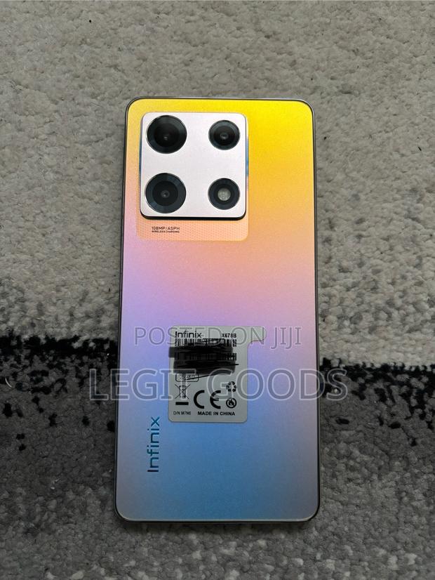 Infinix Note 30 Pro 256 GB Gold - thumbnail 2