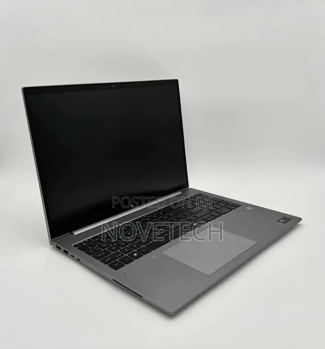 New Laptop HP ZBook Firefly 16 G10 16GB Intel Core Ultra 7 SSD 1T