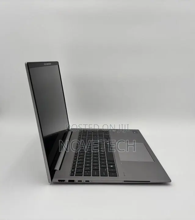 New Laptop HP ZBook Firefly 16 G10 16GB Intel Core Ultra 7 SSD 1T