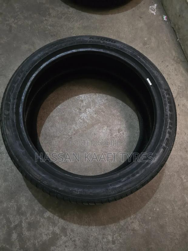 255/40r21 Kapsen Tyre - thumbnail 3