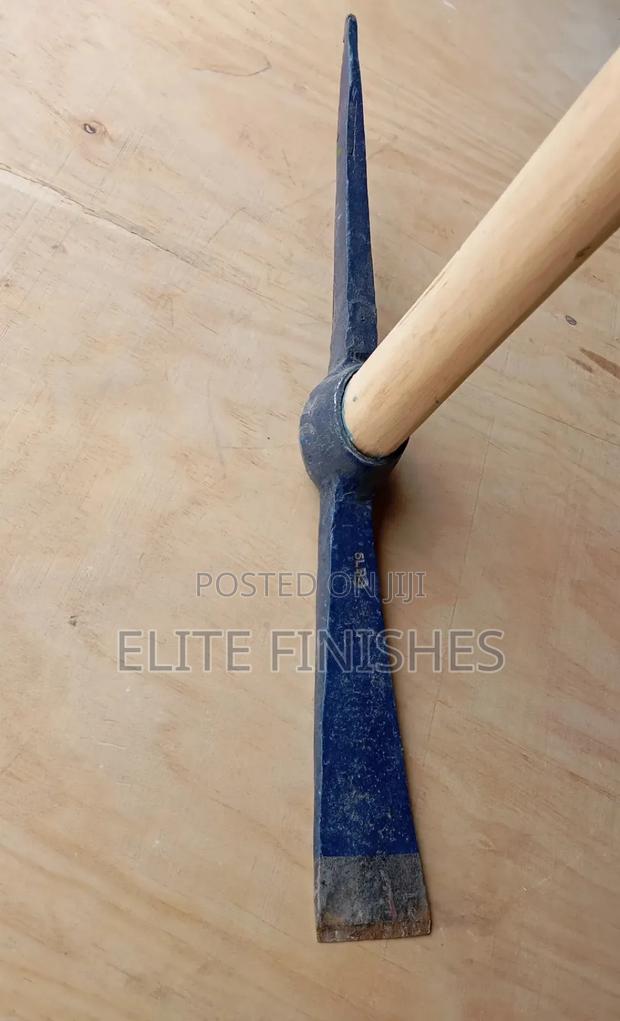 Matock Pick Axe 5lb With Handle