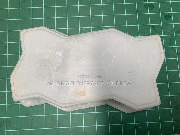 Pastic Mold for Cabro - thumbnail 3