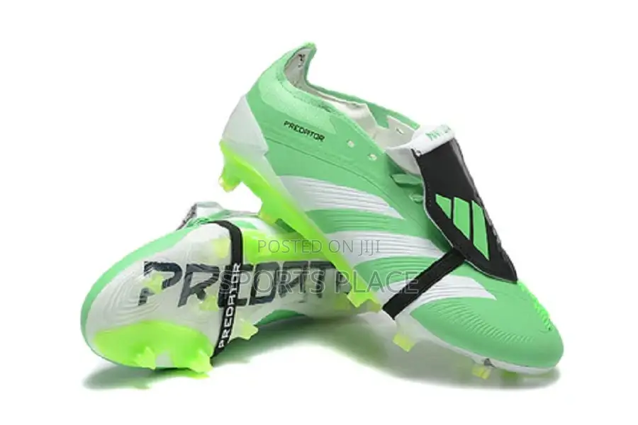 Green Predator Football Boots With Tongue - Soccer Shoes