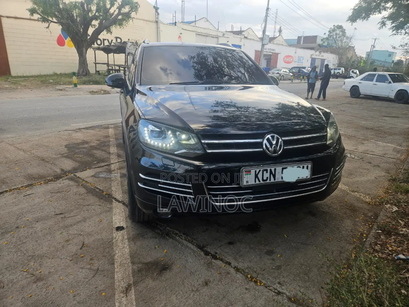 Volkswagen Touareg 2011 Black